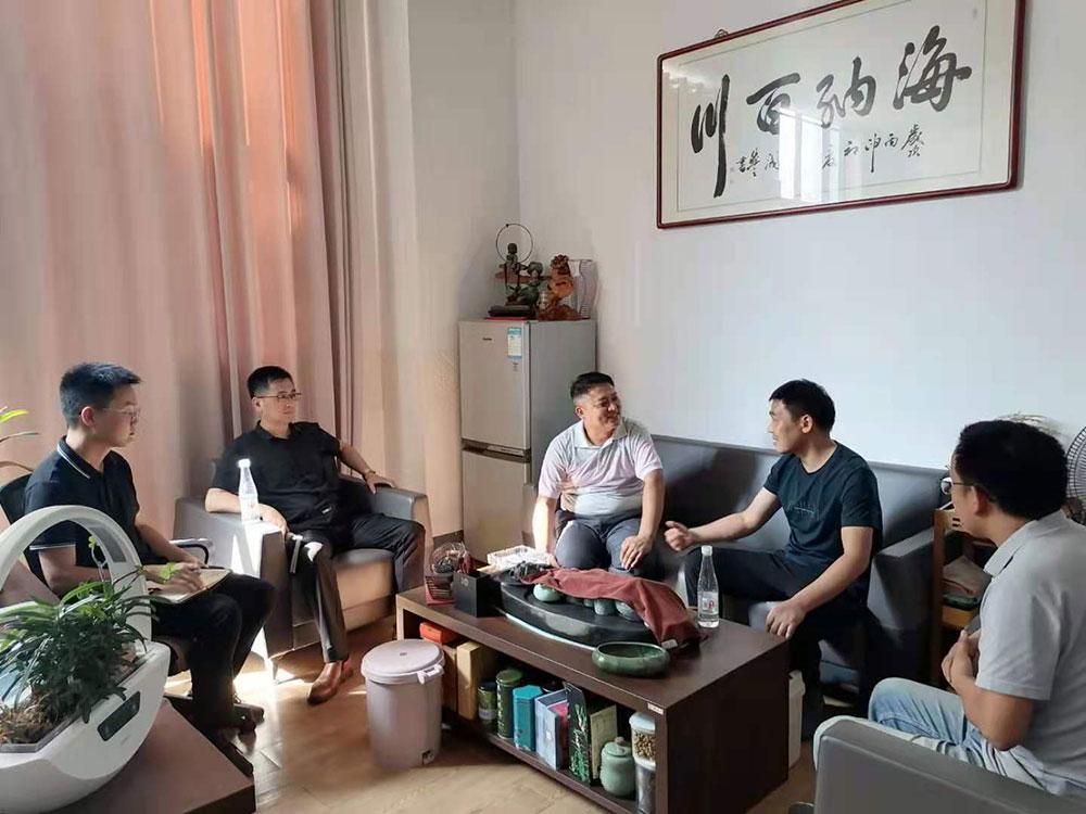 國(guó)資運(yùn)營(yíng)公司走訪九龍園區(qū)企業(yè)，服務(wù)重點(diǎn)項(xiàng)目發(fā)展