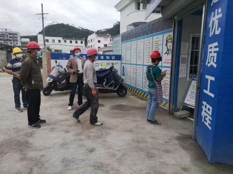 屯溪城建投公司多措并舉，筑牢建筑工地“防疫墻”