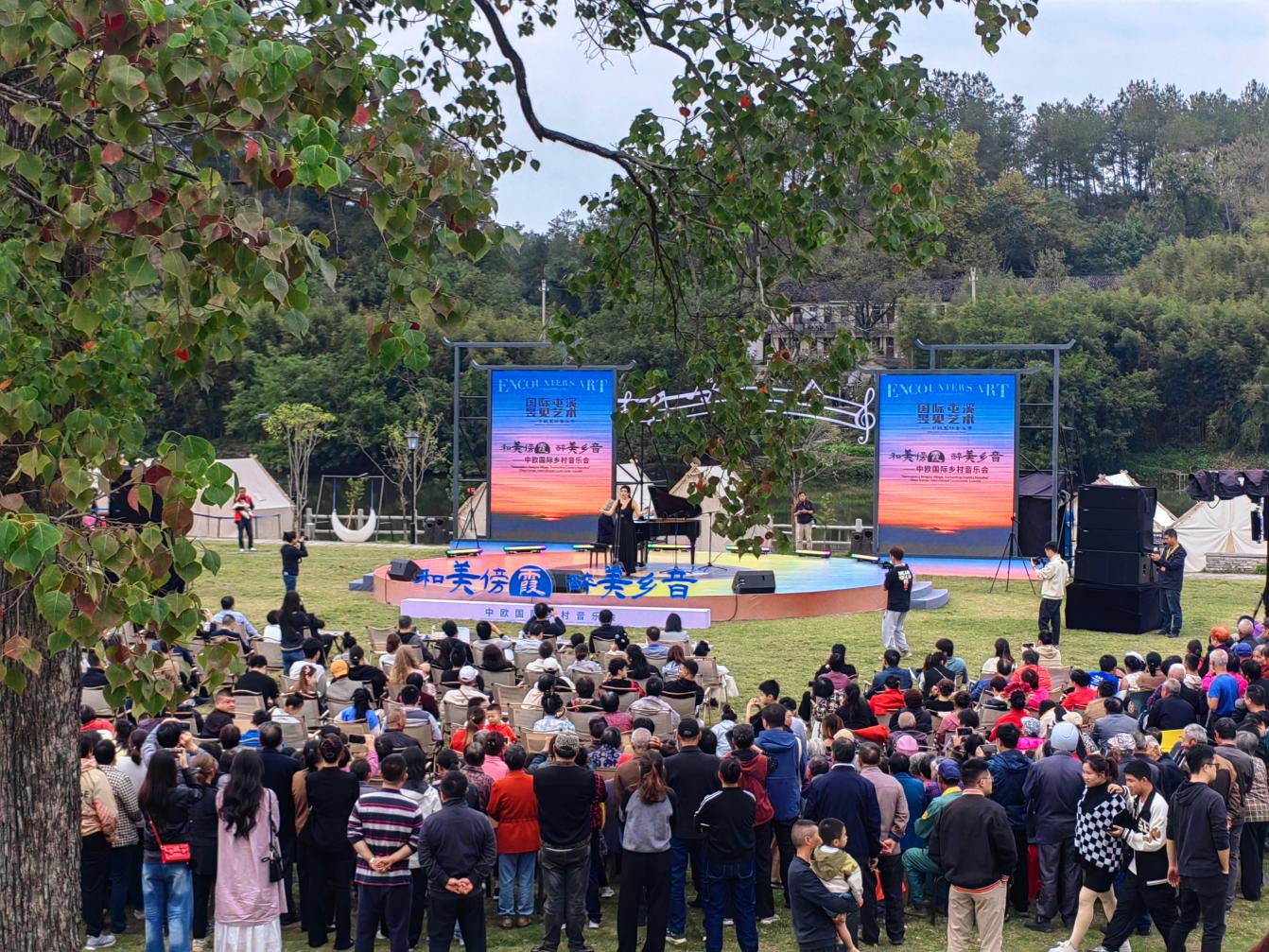 “出攤”即“出圈”！朱村“荷·咖啡”邀您一起聆聽(tīng)經(jīng)典！