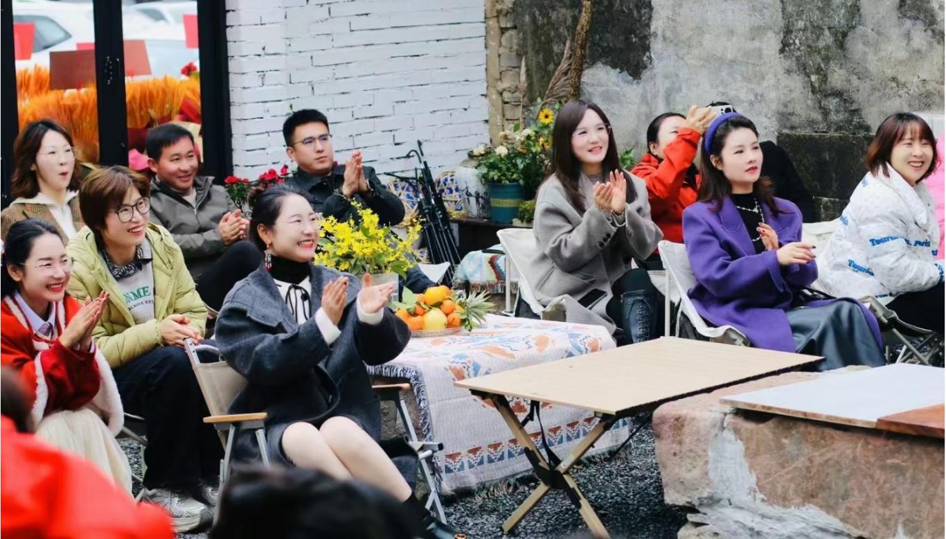 南溪南村 “柿間小院” 開業(yè)啦！