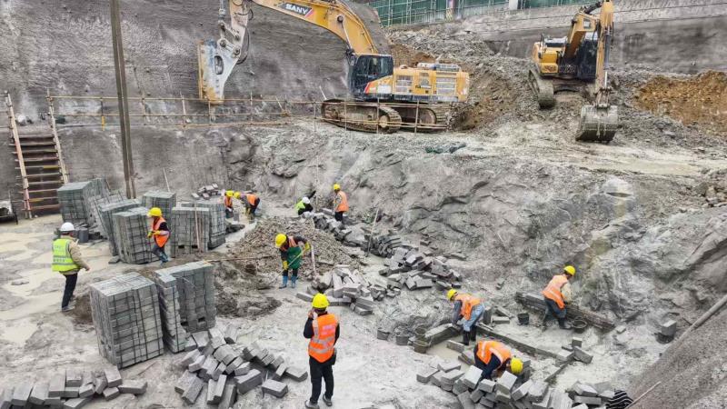 新春啟序?qū)嵏蓨^進——屯溪城建投公司全力推進項目復(fù)工復(fù)產(chǎn)